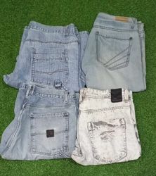 AKDMKS  AND OTHER MIX BRANDS SHORTS (D 72)