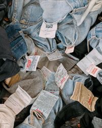 Levi's paper tag made in USA and maxico mix