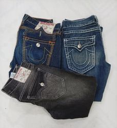 CR8819 VINTAGE TRUE RELIGION MEN'S JEANS