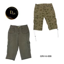 Y2K Cargo Capri Pants – Stylish Vintage-Inspired F..