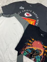 Nike t-shirts