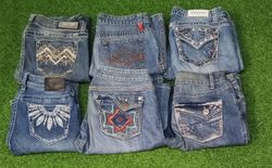 GRACE IN LA  AND OTHER MIX BRANDS SHORTS (B 78)