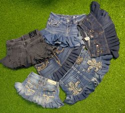 5972 - Miss me, True Religion and Rock Revival Upc..