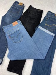 Levis capris jeans