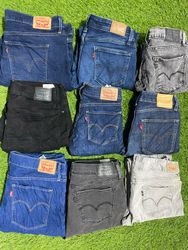 Ladies Levi’s Pants