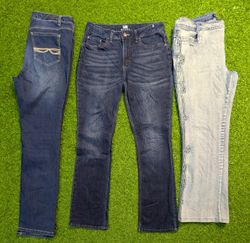 6028 - Unbranded Straight and Flare Jeans