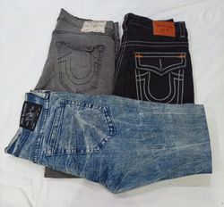 CR8931 VINTAGE TRUE RELIGION MEN'S JEANS