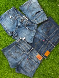 Levi’s &0ther Brands mini shorts @short (BN 4031)
