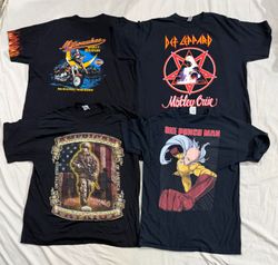 Graphic t-shirts (710)