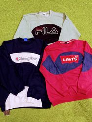 Außergewöhnliches Sweatshirt mit verschiedenen Mar..