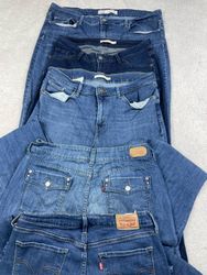 Levis bootcut jeans