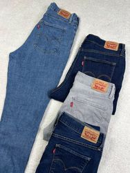 Levis jeans