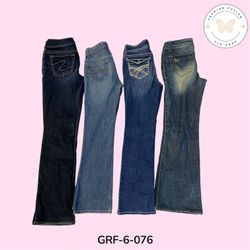 Y2K Style Flared Jeans – High Waist Wide Leg Denim..