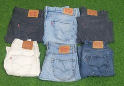 LEVI’S  SHORTS (D 113)