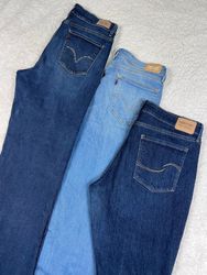 Levis bootcut jeans