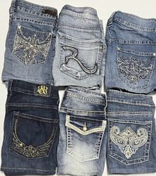 Y2k mini skirts with good embroidery no...