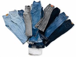 Women’s Levis Jeans