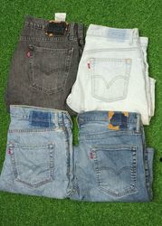 LEVI’S  SHORTS (D 135)