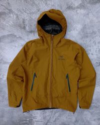 Arc'Teryx gore Tex Jackets