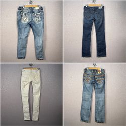 Miss Me, Rock Revival & True Religion Jeans | R-19..