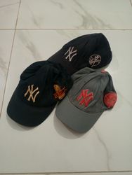 Mixed MLB Caps