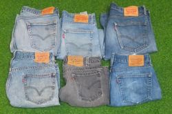 LEVI’S SHORTS (D 114)