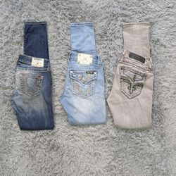 ***Miss Me True Religion Rock Revival Skinny Jeans..