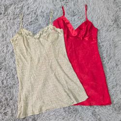 Victoria's Secret Y2K Loungewear & Sleep Tops Bund..