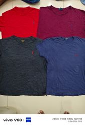 Polo a girocollo e t-shirt a v