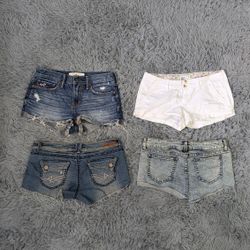***Y2K Hot Pants & Mini Shorts Bundle | Vintage 20..