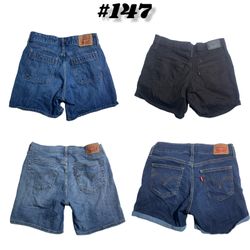 #147 Vintage Levi’s Denim Shorts Mix - Classic Sum..