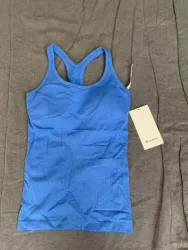 Lululemon t shirt