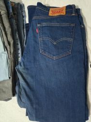 Mens authentic Levis jeans
