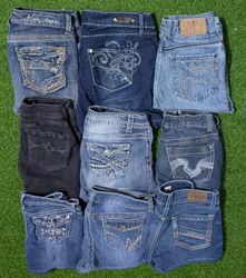 ARIYA JEANS AND OTHER MIX BRANDS MINI SHORTS (C 21..
