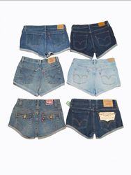 Denim Levi's shorts (S-15)