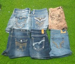MAURICES  AND OTHER MIX BRANDS MINI SHORTS (C 208)