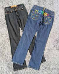 ***Y2K Low Rise Embroidered Flare Jeans