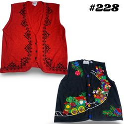 Christmas Sweater (brand) Almost Famous #228.