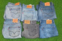 LEVI’S SHORTS (D 114)