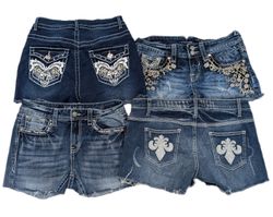 DESIGNER SEXCY SHORTS BRANDS INCLUDED WALLFLOWER,G..