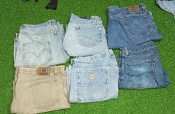 LEVI’S  , WRANGLER , LEE SHORTS (D 176)