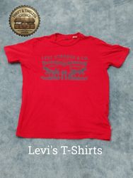Levi's T-Shirts