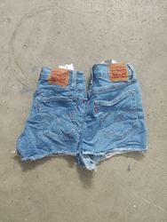 Levis Women Short