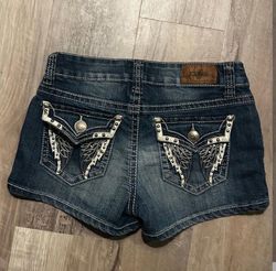 Gorgeous mini Skirts & Shorts 😍