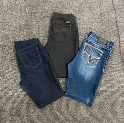Y2K Flared Jeans - (21/08)