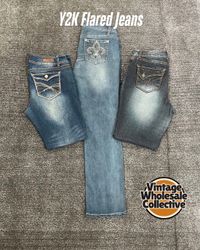 Y2K Flared Jeans - (21/08)