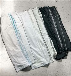 Branded Åuthentic Vintage ẞåggy Ñike Trackpants ✨