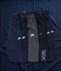 Nike Trackpants
