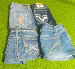 HOLLISTER AND OTHER MIX BRANDS ミニスカート（C 494）