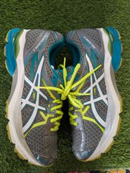 Asics men wear shoes